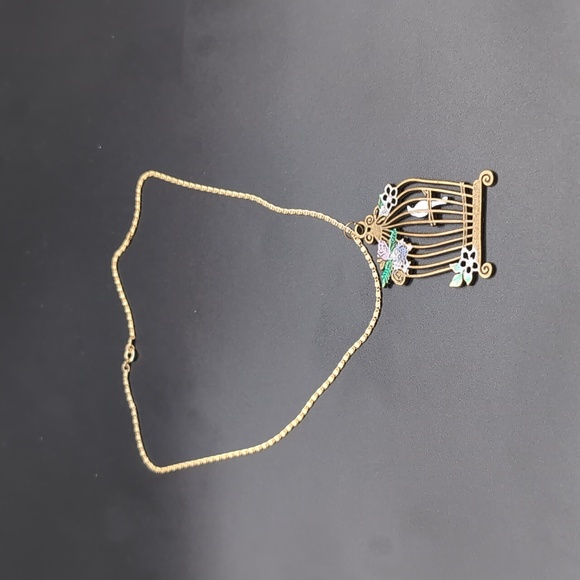 Gold Toned Necklace With Birdcage Floral Focus - Picture 5 of 9